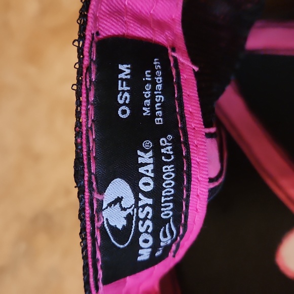 Mossy Oak Women's Trucker's Hat - Picture 4 of 5